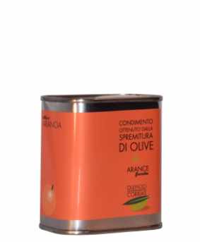 Olivenöl Kännchen mit orangem Etikett Orange